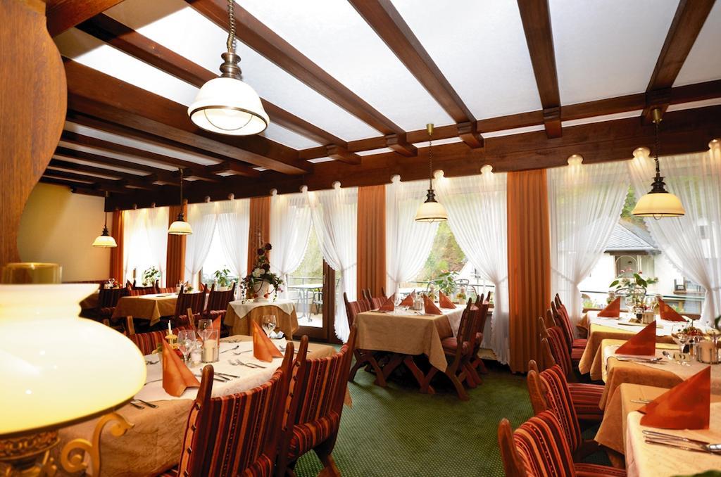 Hotel Burgfrieden ไบล์ชไตน์ ภายนอก รูปภาพ