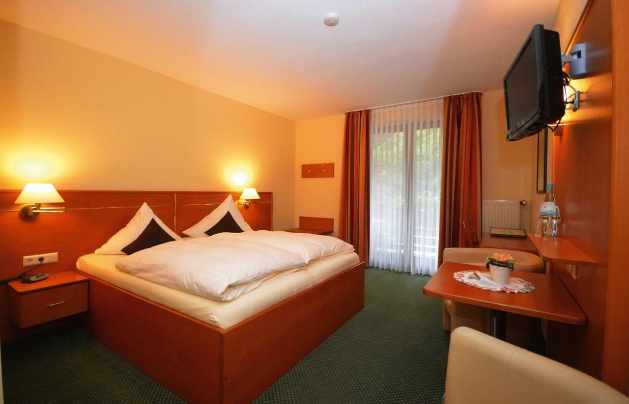 Hotel Burgfrieden ไบล์ชไตน์ ภายนอก รูปภาพ